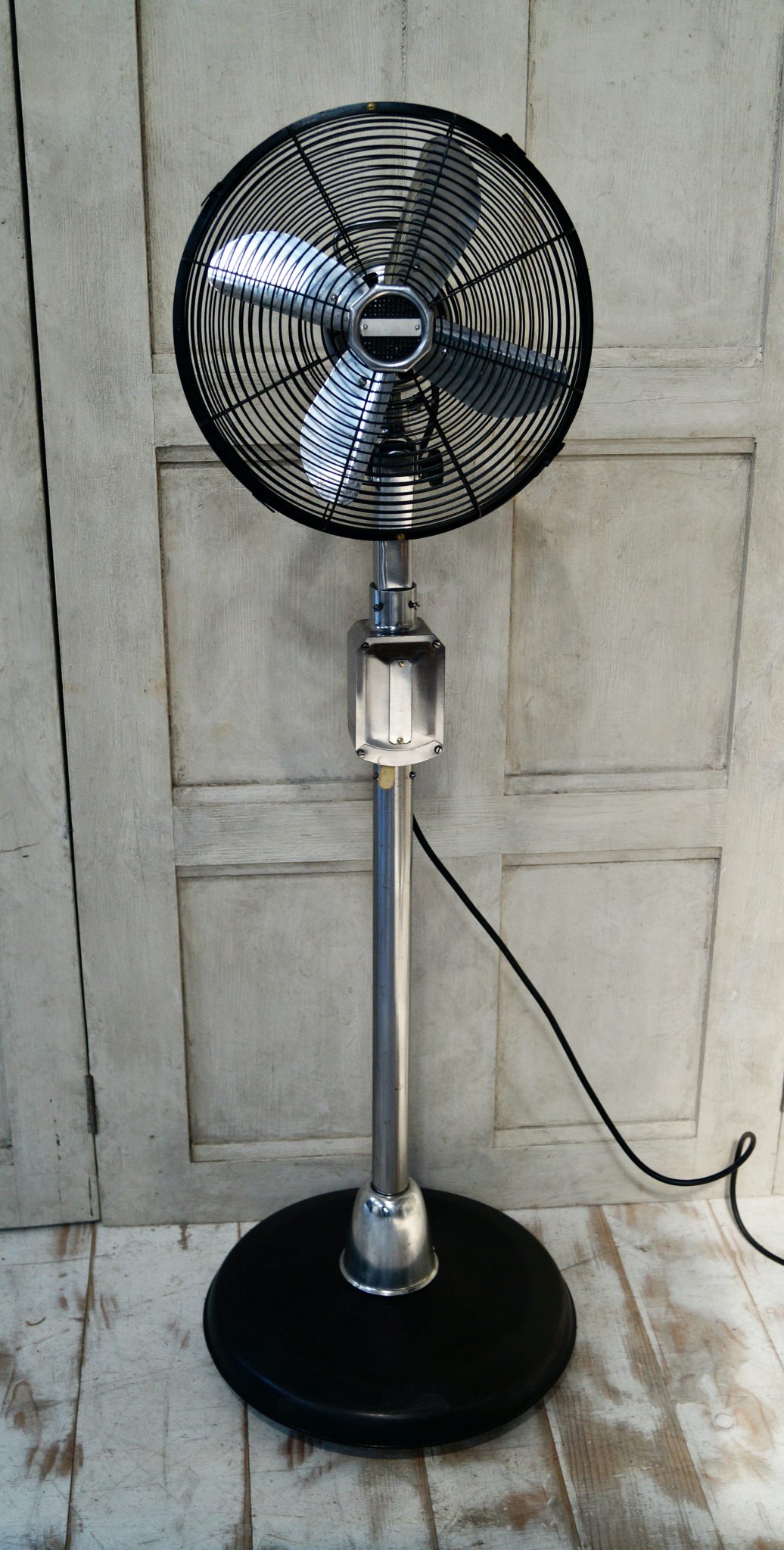 vintage-cinni-industrial-electric-pedestal-fan-sold-clubhouse